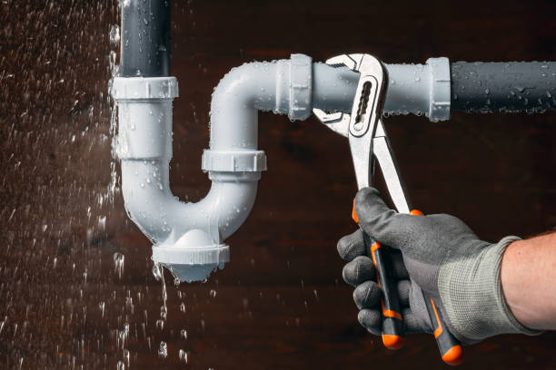 Professional Leak Detection technician working in Four Oaks, NC